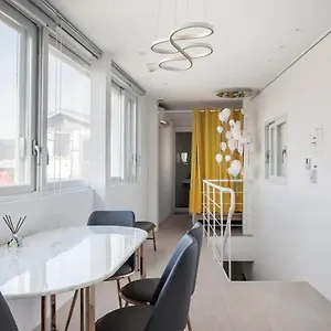 Apartment Ziip Hills 3, Seoul