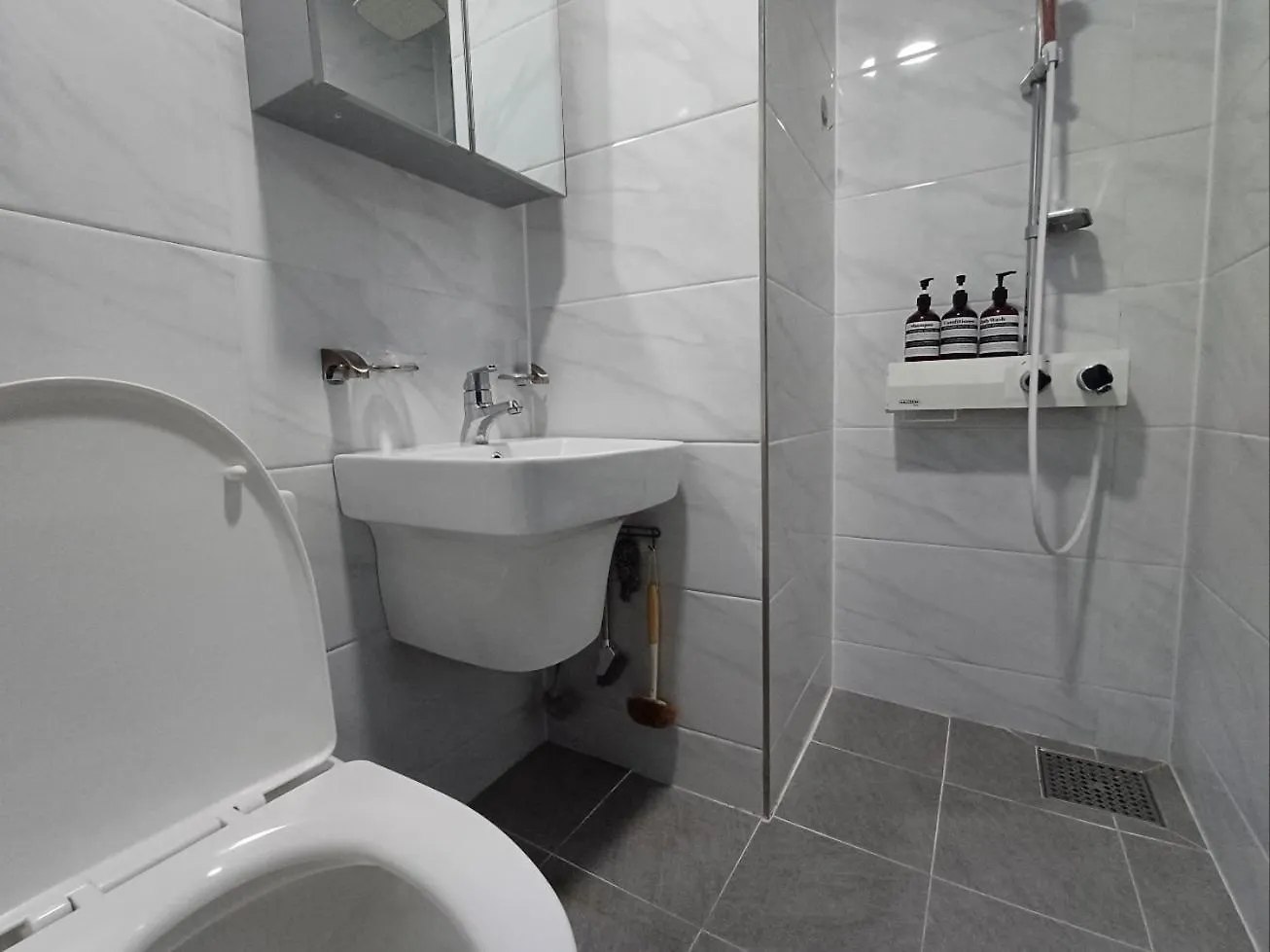 6#Seoul#Daelim Station#Two Room#Free Wifi#Netflix Seoul